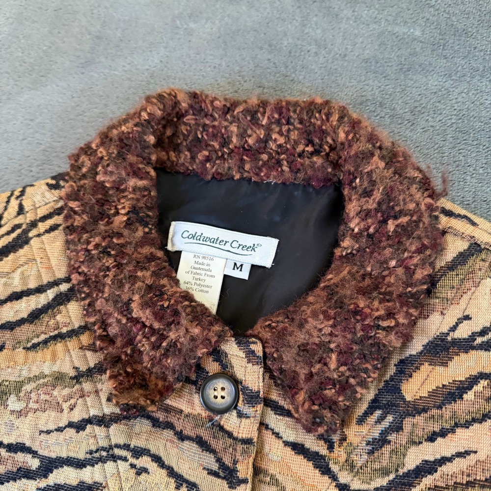 Coldwater Creek Tiger Print Tapestry Vest Fuzzy Collar Sleeveless Womens Medium - Picture 2 of 8